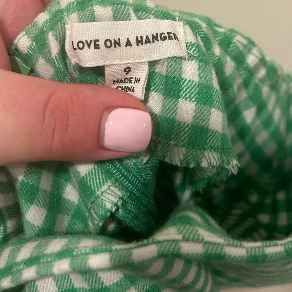 Love On A Hanger size 9 skirt